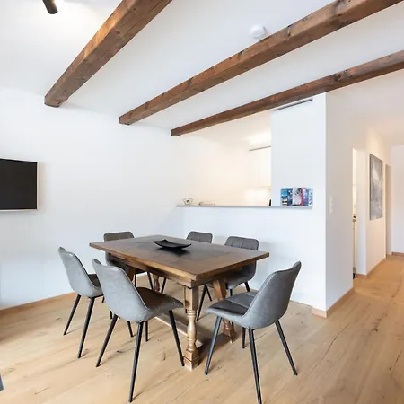 Modern Crossing Facing Piz Rosatsch *