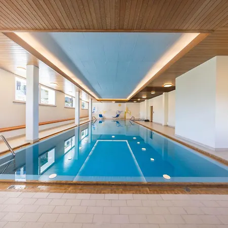 Apartment Scenic Alpine With Pool & Sauna *