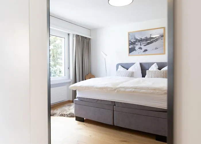 Modern Crossing Facing Piz Rosatsch